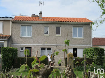 maison à Bressuire (79)