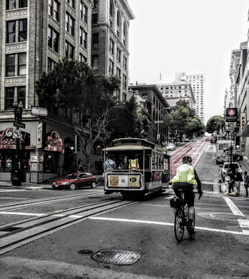 Tram sulle strade di San francisco di MonAnd ph