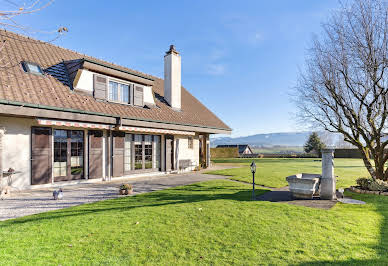 House with garden and terrace 10