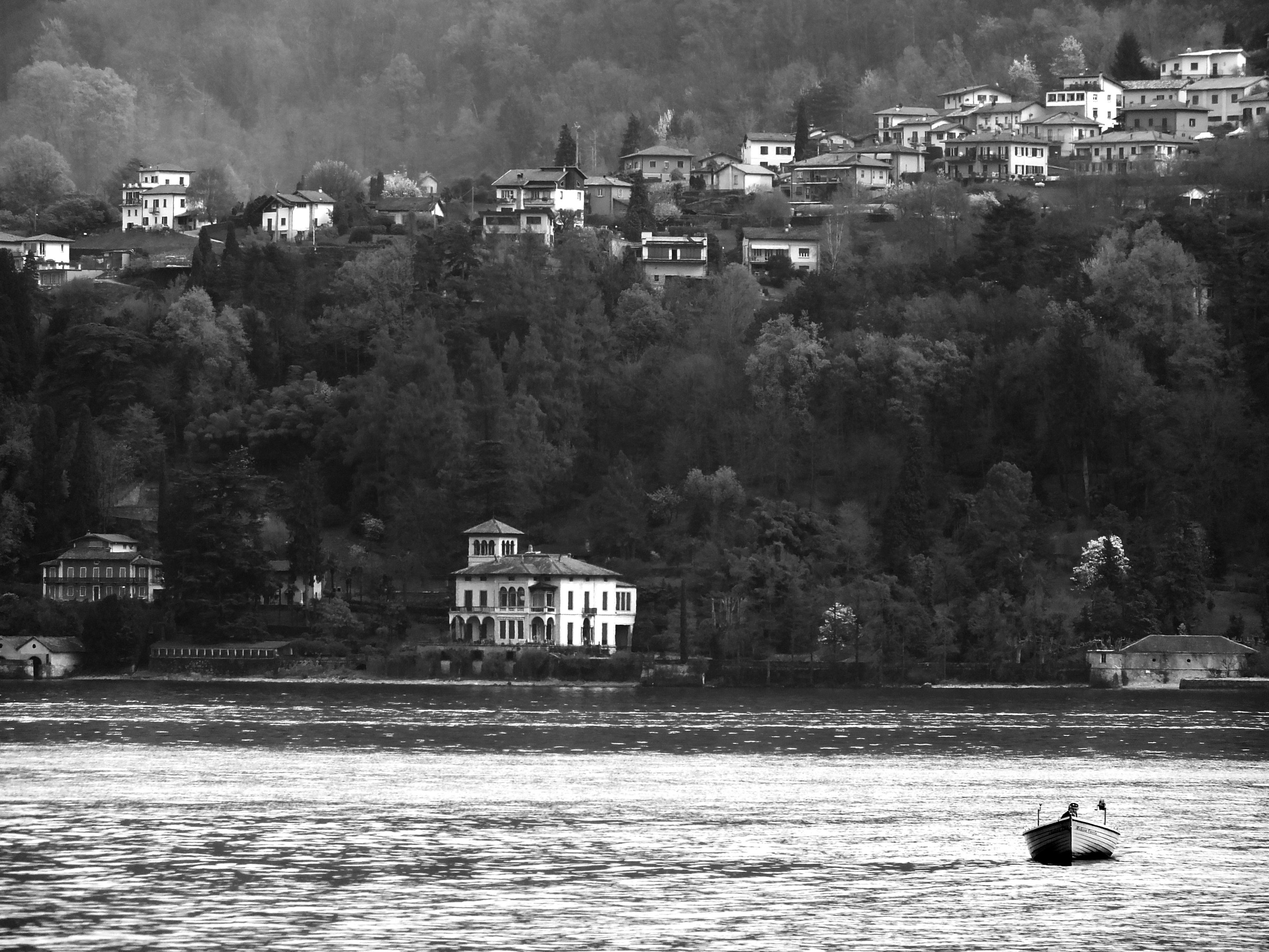 "Su quel ramo del lago di Como.." di Sara.