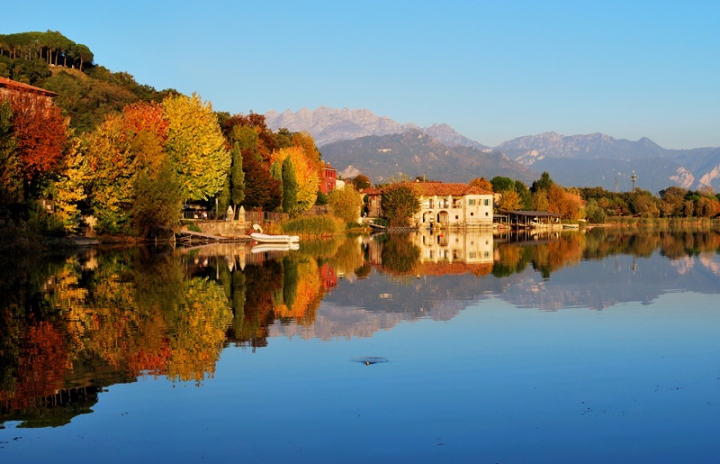 Esplosione di colori allo specchio di Jorjo