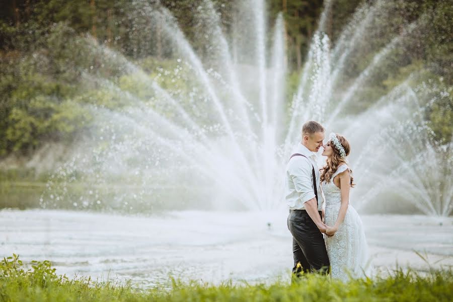 Fotógrafo de bodas Oksana Ladygina (oxanaladygina). Foto del 5 de septiembre 2015