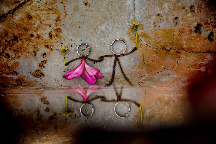 Fotografo di matrimoni Achmad Effendi (effendiach). Foto del 24 aprile 2021