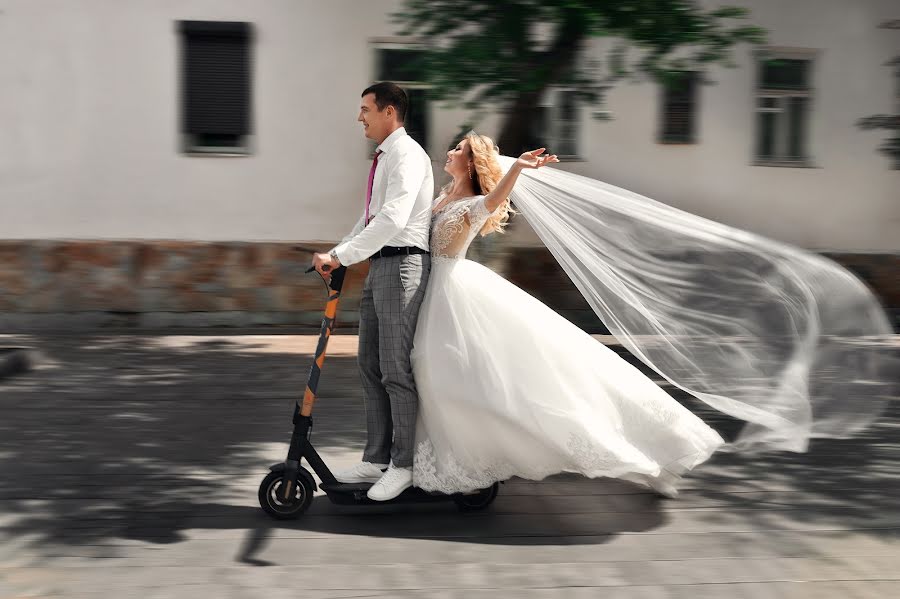 Wedding photographer Dmitriy Piskovec (phototech). Photo of 25 July 2021