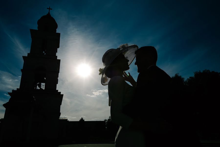 Fotografer pernikahan Sergiu Cotruta (serko). Foto tanggal 8 Desember 2021