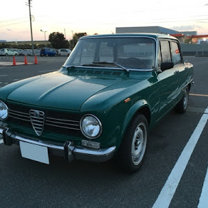 ジュリア・スーパー
