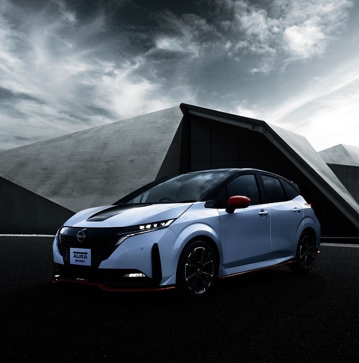 S7 スポーツバックのアウディのある生活・スマホ撮影・グルメツアー・夕暮れと愛車・生存報告に関するカスタム事例の投稿画像3枚目