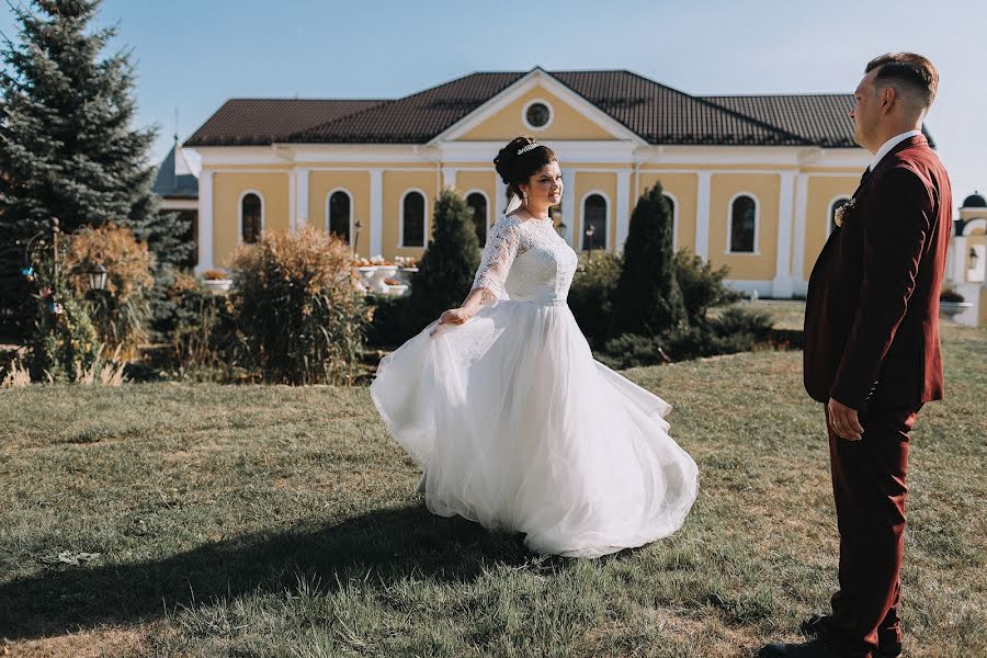 Fotografo di matrimoni Alla Kozlova (alilu92). Foto del 3 giugno 2020