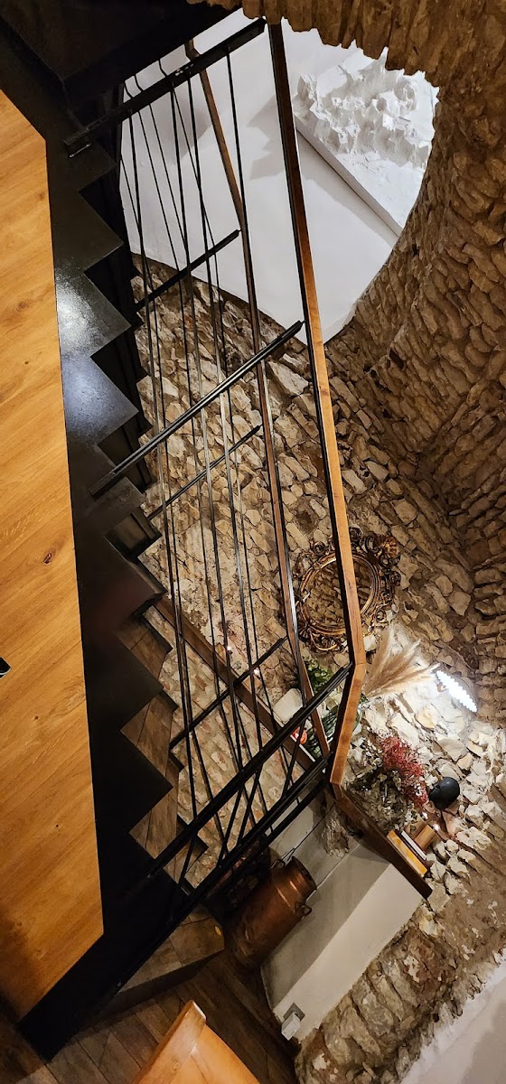 the stairs to the dining room