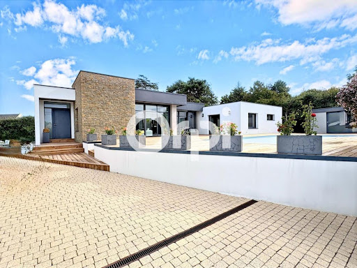 Maison avec piscine et terrasse 2