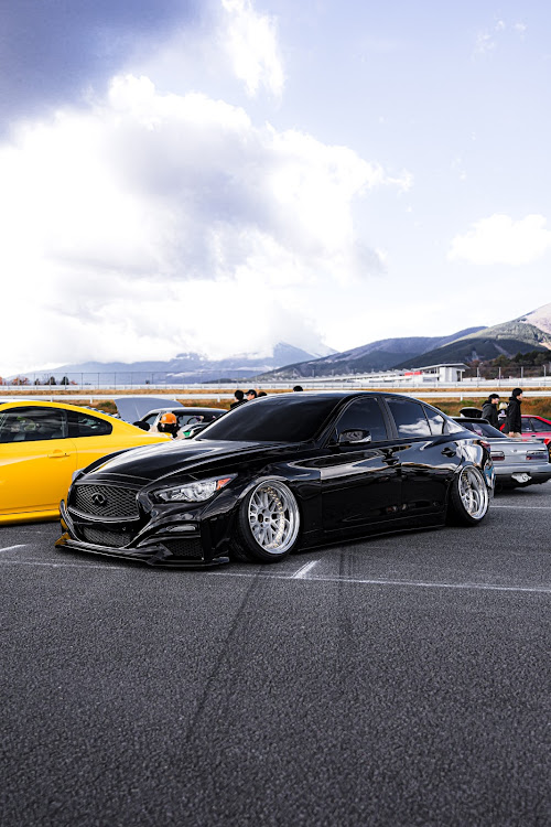 スカイラインのスカイライン・超日産博・冬の空と愛車・INFINITI・さむいに関するカスタム事例の投稿画像1枚目