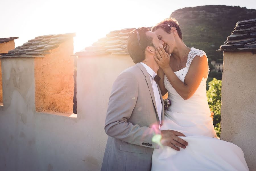 Fotografo di matrimoni Yoann Begue (studiograou). Foto del 12 maggio 2020