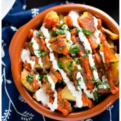 Double Patatas Bravas Dirty Fries (1186 Kcal)