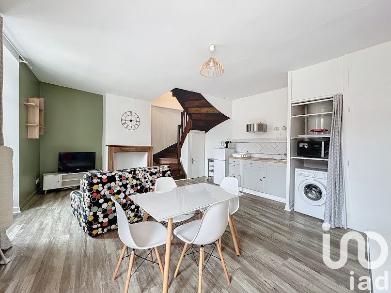 Location meublée duplex 2 pièces 44 m² à Cahors (46000), 550 €