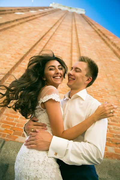 Wedding photographer Taya Kopeykina (tvkopeikina). Photo of 12 August 2016