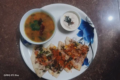 Vegetable Uttapam [2 Pieces]