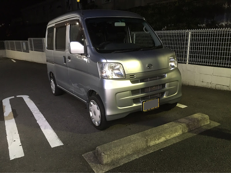 ハイゼットカーゴの弄ったつもりはない・ツライチ？ハミタイです・不正改造車取締月間・足車カスタム・オートマまじ勘弁に関するカスタム事例の投稿画像1枚目