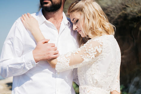 Fotógrafo de casamento Viktoriya Romenskaya (romenskayavika). Foto de 3 de janeiro 2019