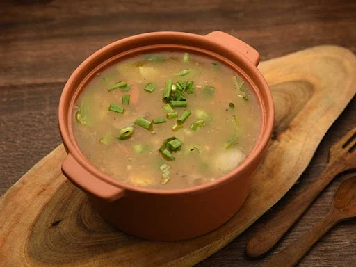 Veg Mei Foon Soup (Serves 1).