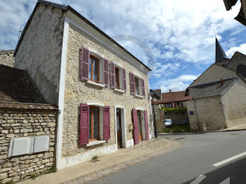 maison à Bennecourt (78)