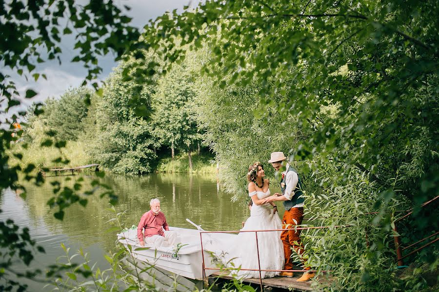 Wedding photographer Marina Lobanova (lassmarina). Photo of 18 March 2016