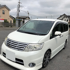 セレナ C25型