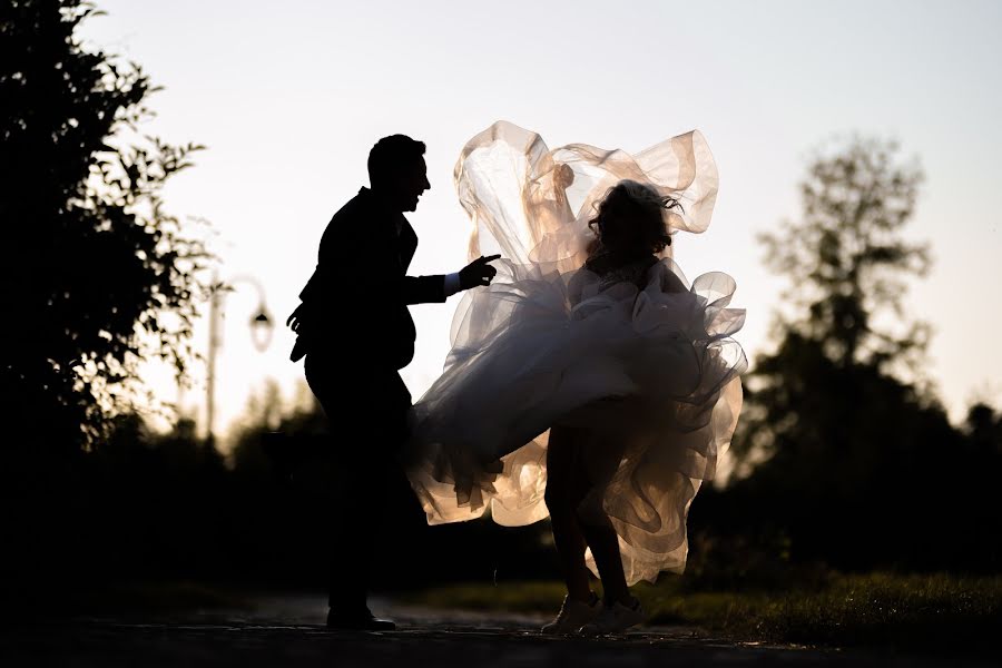 Wedding photographer Robert Hapiuc (photomemoriesbv). Photo of 9 September 2019