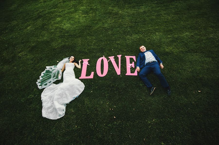 Fotógrafo de casamento Mikhail Vasilenko (talon). Foto de 16 de julho 2014