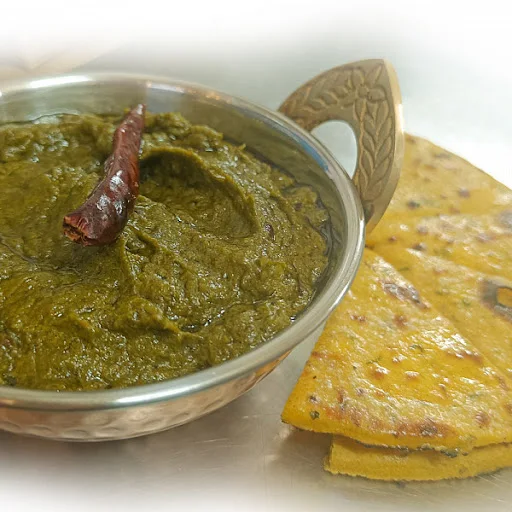 Sarso Ka Saag With Makki Ki Roti & Gur