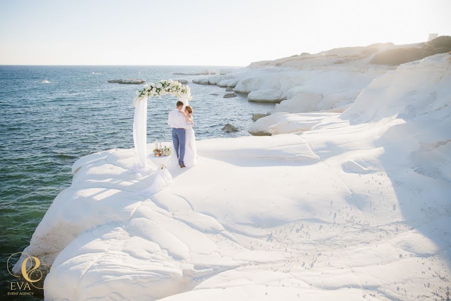 Fotógrafo de casamento Dmitrii Lykhnitskyi (lykhnytskyy). Foto de 16 de janeiro