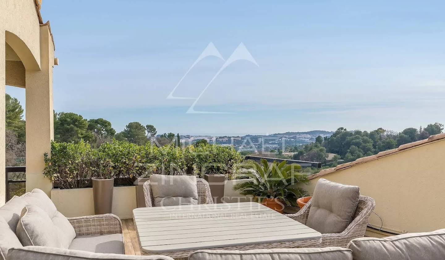 Appartement avec terrasse et piscine Mougins