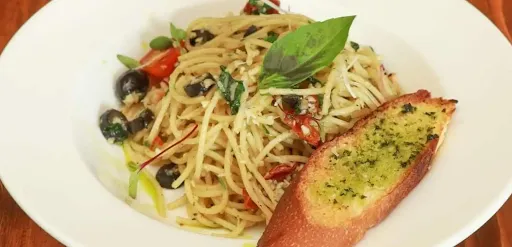 Classic Spaghetti Aglio Olio