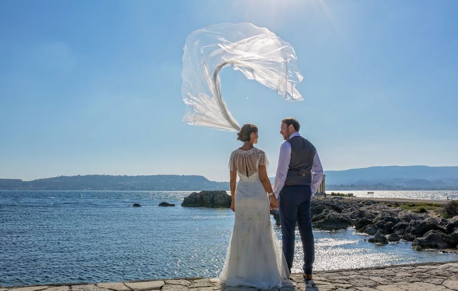 Fotógrafo de casamento Vasilis Loukatos (loukatos). Foto de 10 de junho 2015