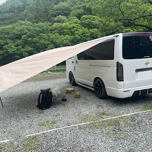 ハイエースバン TRH200V