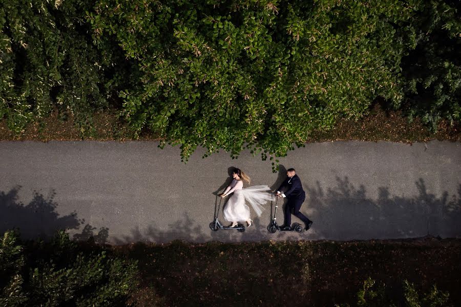 結婚式の写真家Marcin Czajkowski (fotoczajkowski)。2019 8月16日の写真