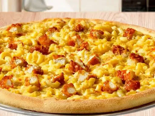 Mac N Cheese Chicken Pizza