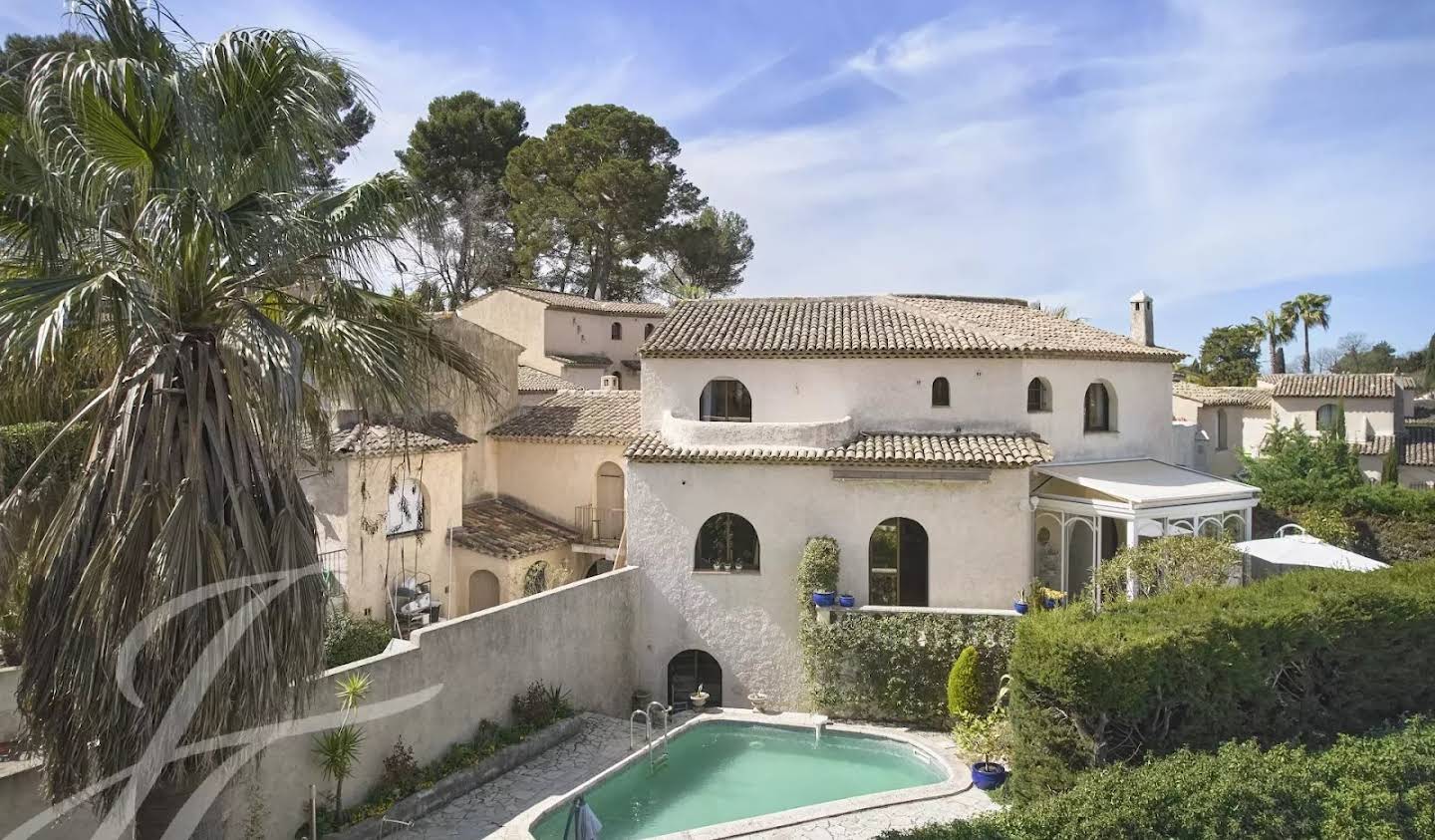 House Mougins