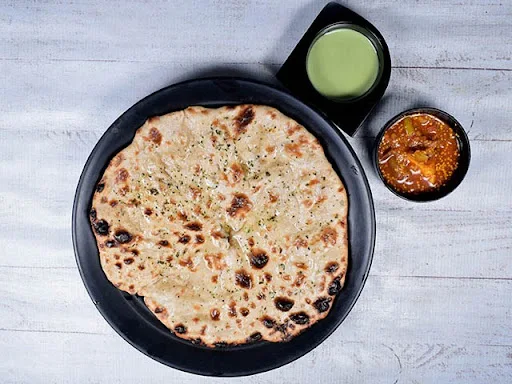 Stuffed Kulcha (Aloo) (1 pc)