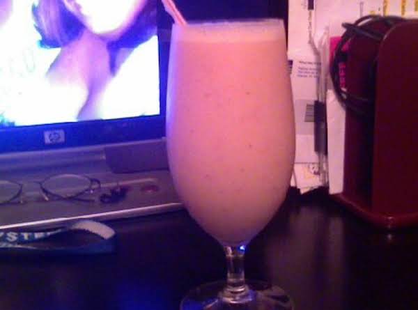 Straw-nana Smoothie! :o)_image