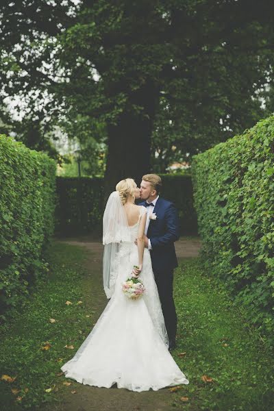 Fotógrafo de bodas Anna Gorina (annag77). Foto del 10 de septiembre 2016