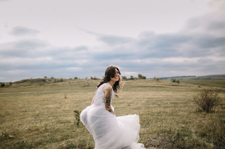 Fotógrafo de casamento Vіtalіy Mironyuk (myroniuk). Foto de 30 de setembro 2016