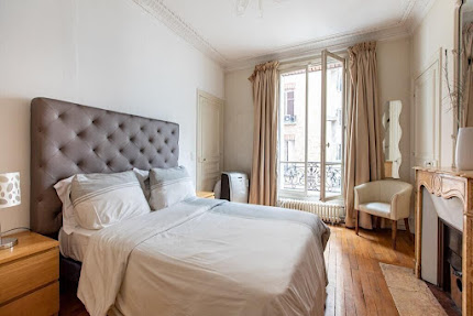 A 220SQM HAUSSMANN JEWEL ON THE CROWN OF CHAMPS ELYSEES