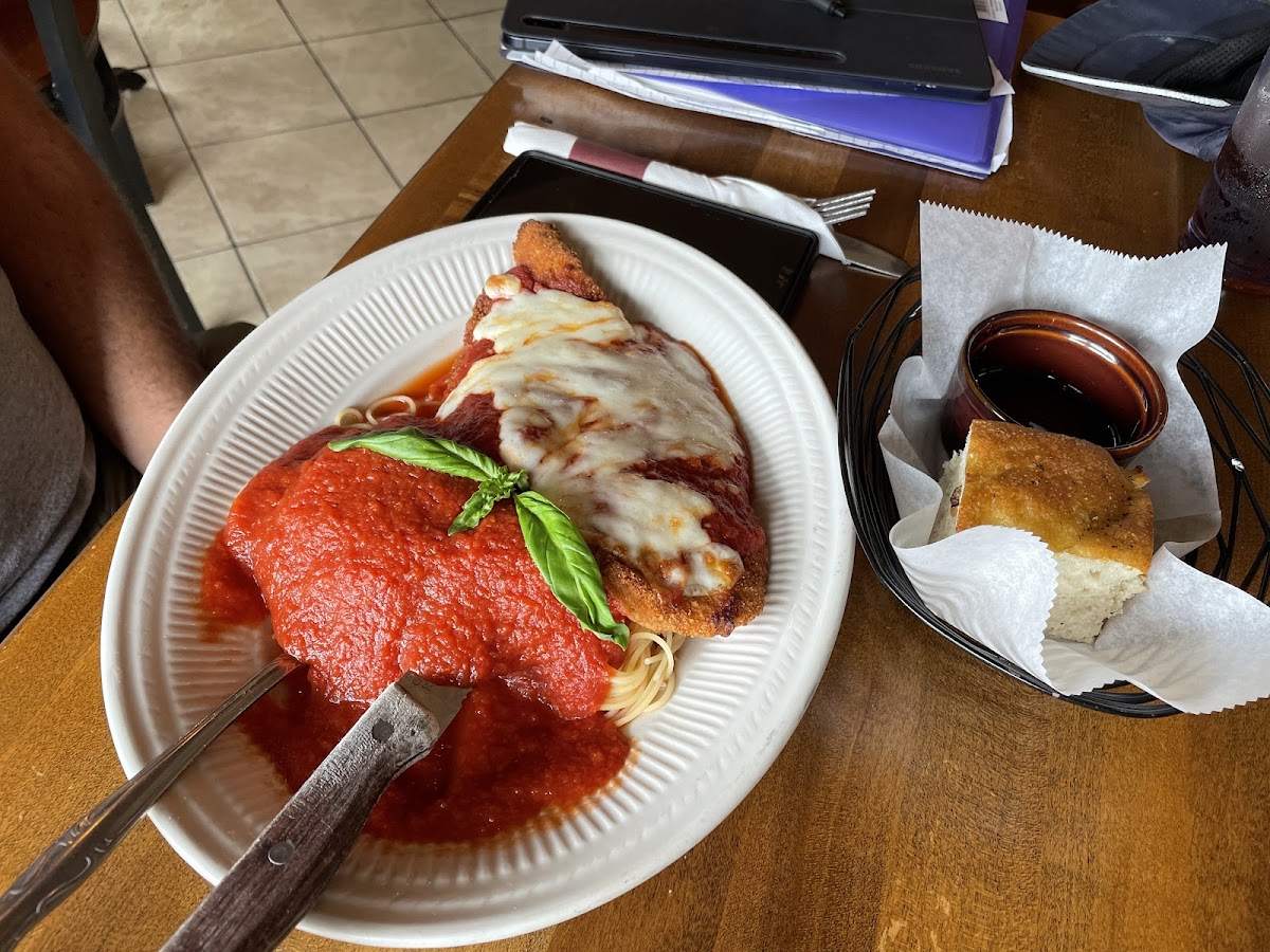 Lunch Chicken Parm special-for my non-gf spouse