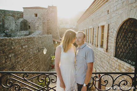 Fotografo di matrimoni Margarita Pyatinina (margarita). Foto del 17 aprile 2016