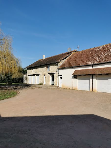 Vente propriété 10 pièces 200000 m² à Le Merlerault (61240), 750 000 €