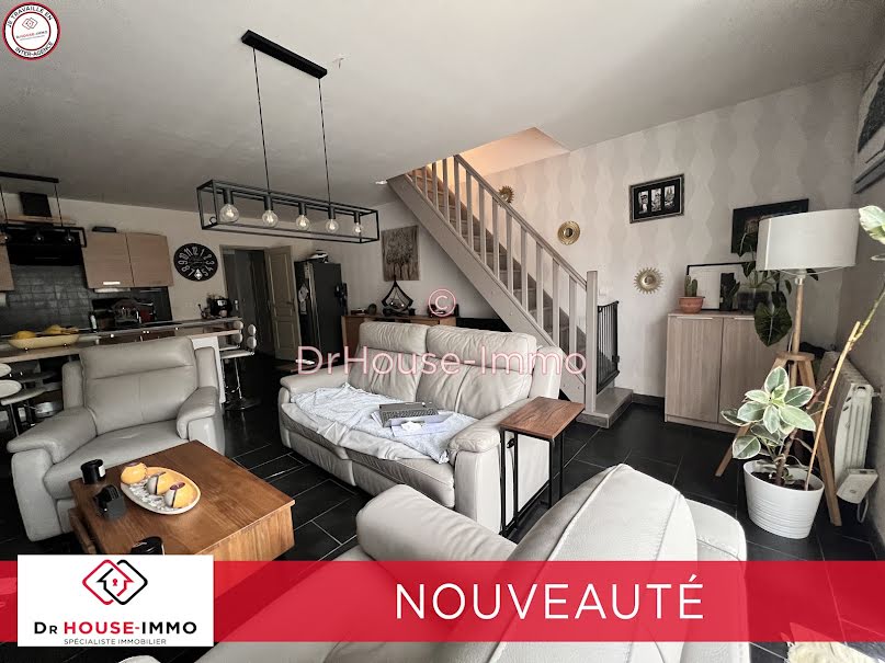 Vente maison 5 pièces 92.5 m² à Saint-Saulve (59880), 138 000 €