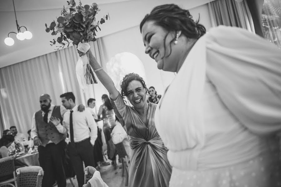 Fotograf ślubny Israel Diaz (video-boda). Zdjęcie z 1 października 2023