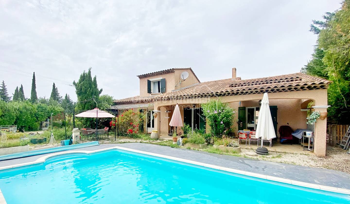 Maison avec terrasse Lamanon