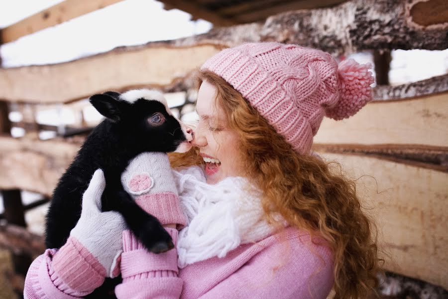 Jurufoto perkahwinan Valeriya Kasperova (4valerie). Foto pada 29 Januari 2016