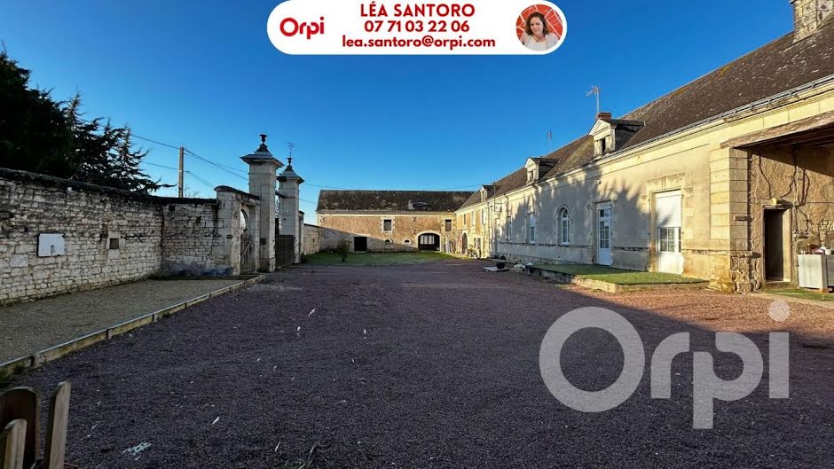 Vente ferme 6 pièces 200 m² à Ligré (37500), 270 000 €